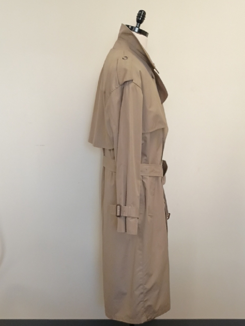 London Fog Vintage Khaki Trench Coat Belted Lined Double Breasted 40R - Picture 2 of 10